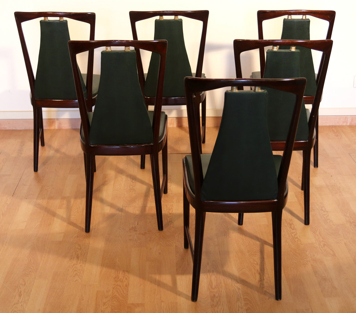 Set of 6 Mid-Century Chairs by Osvaldo Borsani, Atelier Borsani Varedo, Mahogany, Rosewood, Leather, and Brass, Italy, 1950s