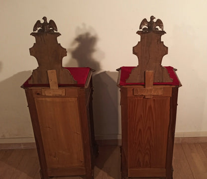 Set of two wooden chairs with red cushions matching a 19th century Italian walnut chest of drawers
