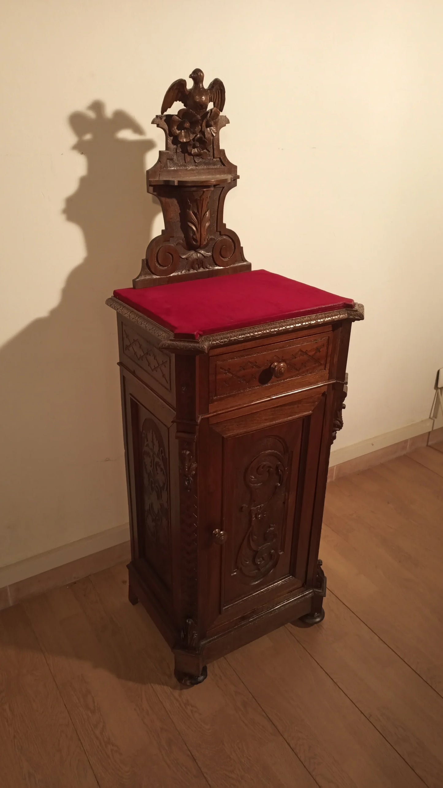 Small Italian walnut chest of drawers with red cushion in set of 3 bedside tables and chest of drawers 19th century