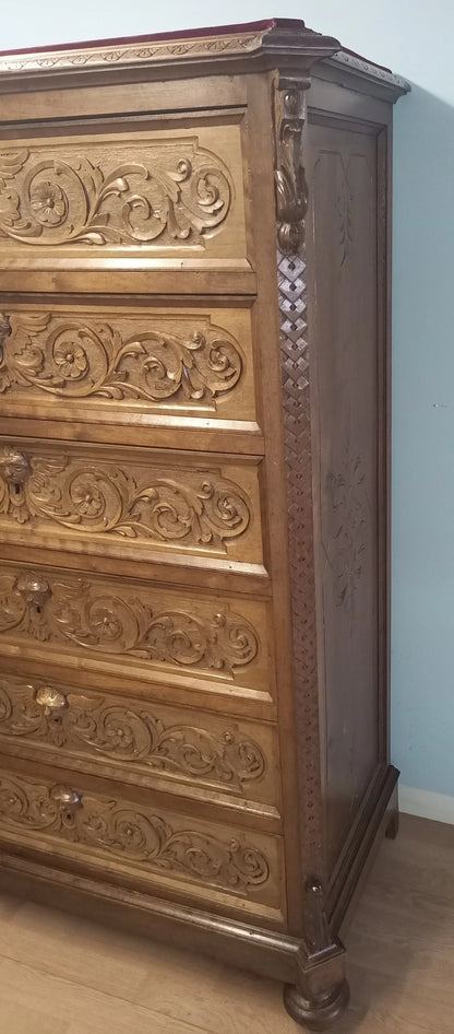 Italian walnut chest of drawers set of 3 bedside tables and chest of drawers in carved walnut from the 19th century