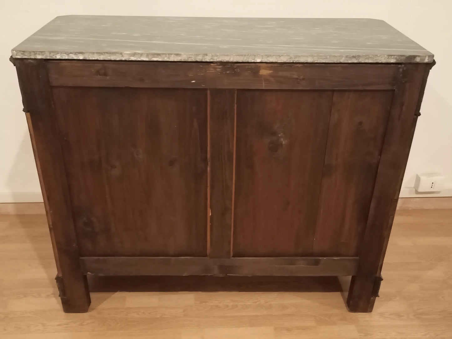 Comò cassettone cassettiera xix secolo in legno di noce con piano in pietra o marmo, cassettiera classica elegante
