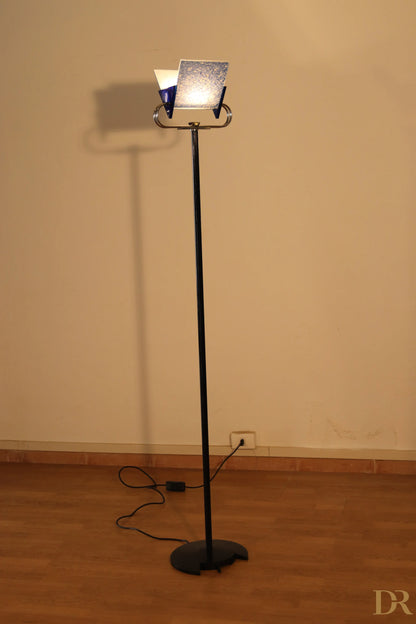 Arteluce Triana vintage floor lamp in black metal with rectangular glass shade in Italian postmodern style