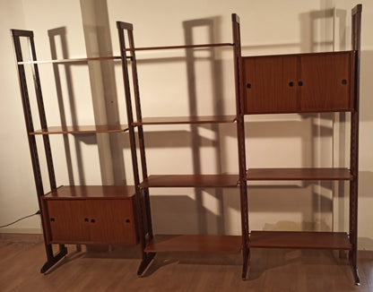Original vintage modular teak bookcase with two closed compartments, mid-century Italian style, 1960s