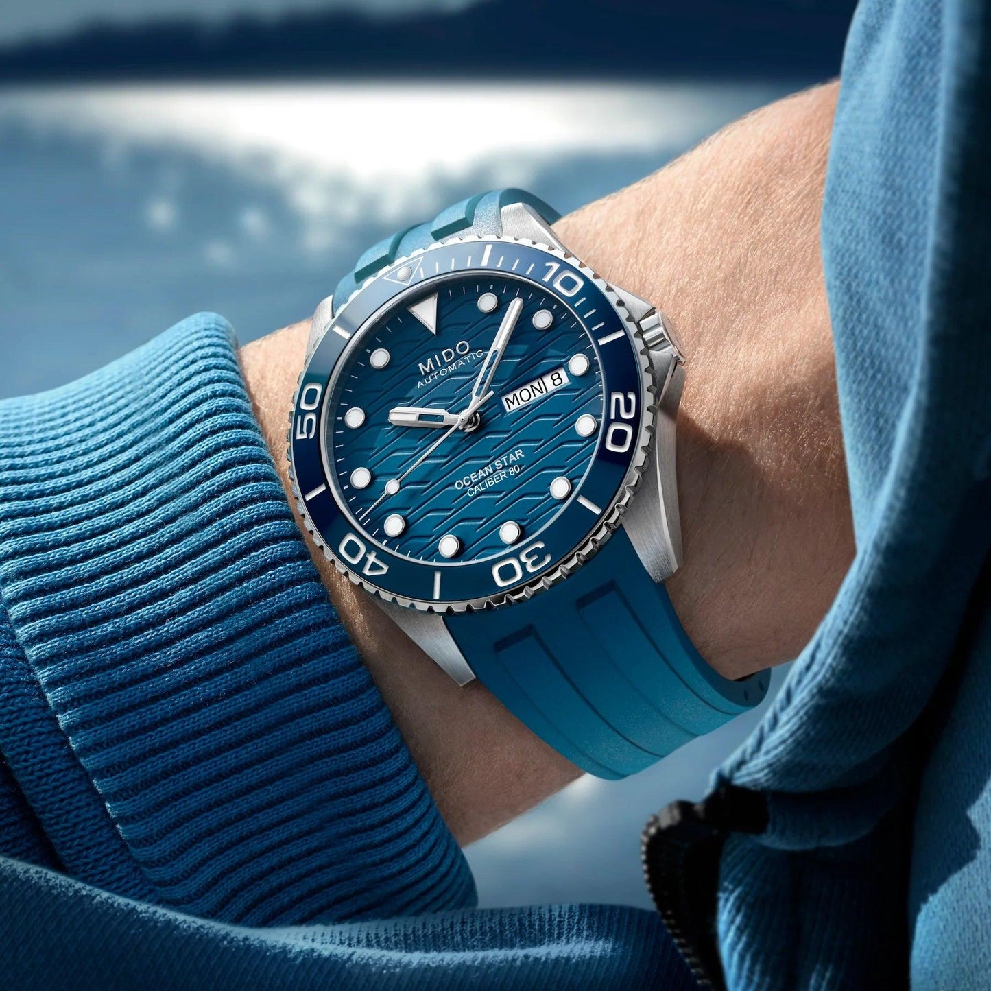 Mido watch Ocean Star 200M 42mm blue automatic steel M042.430.17.041.00