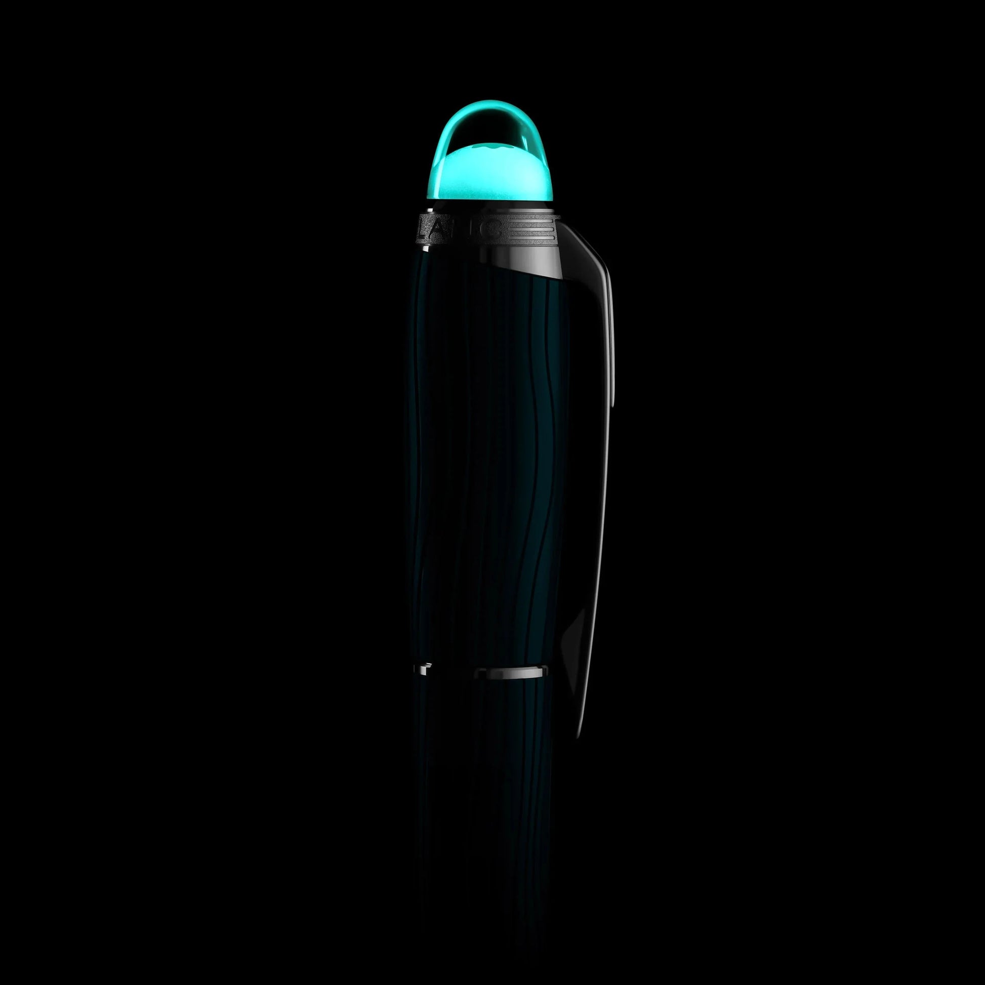 Montblanc Starwalker Polargreen fountain pen in teal with turquoise cap and polished metal details, Northern Lights collection.