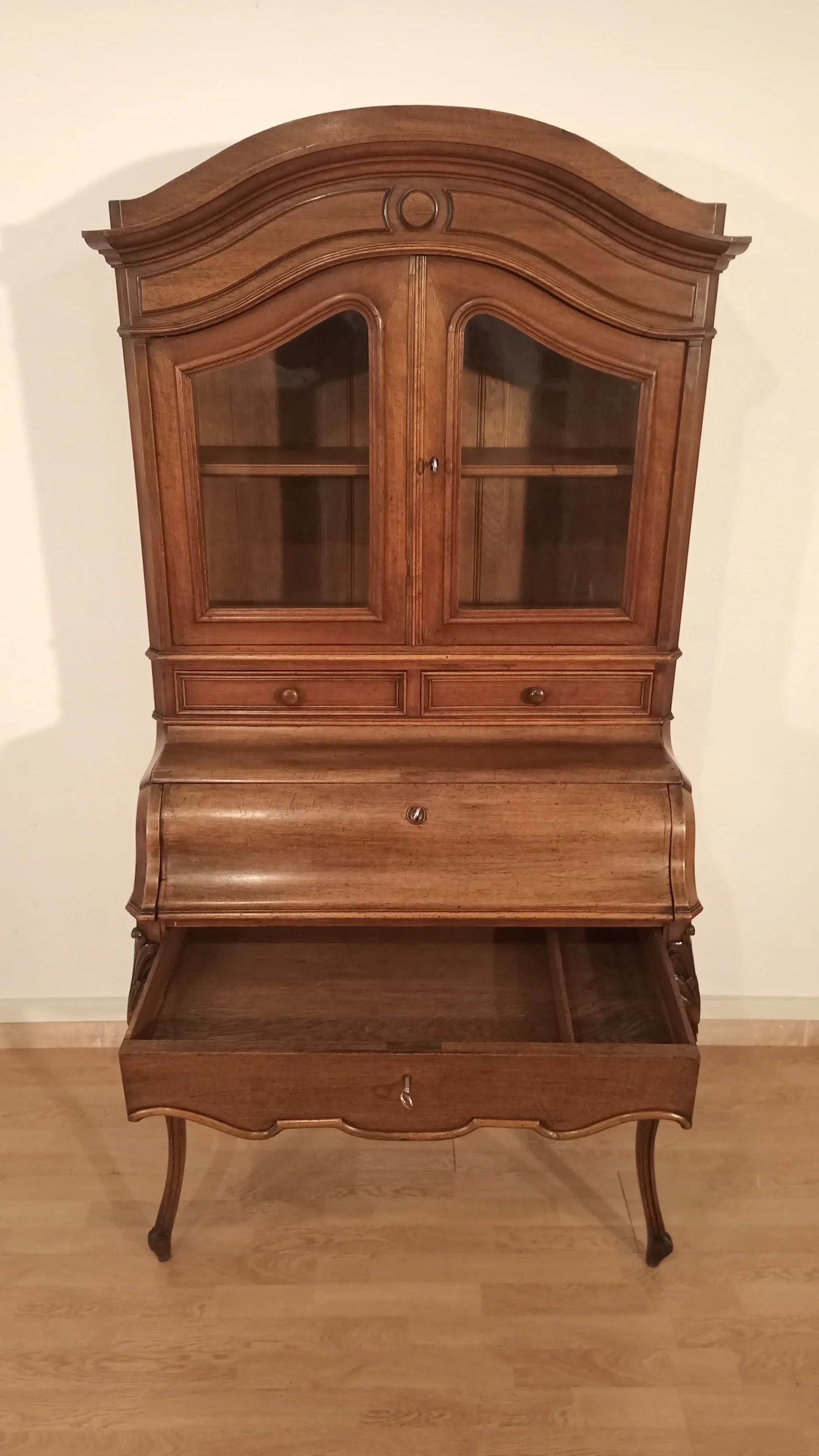Credenza scrittoio in rovere massello con alzata a vetrina restaurata del XIX secolo in legno naturale