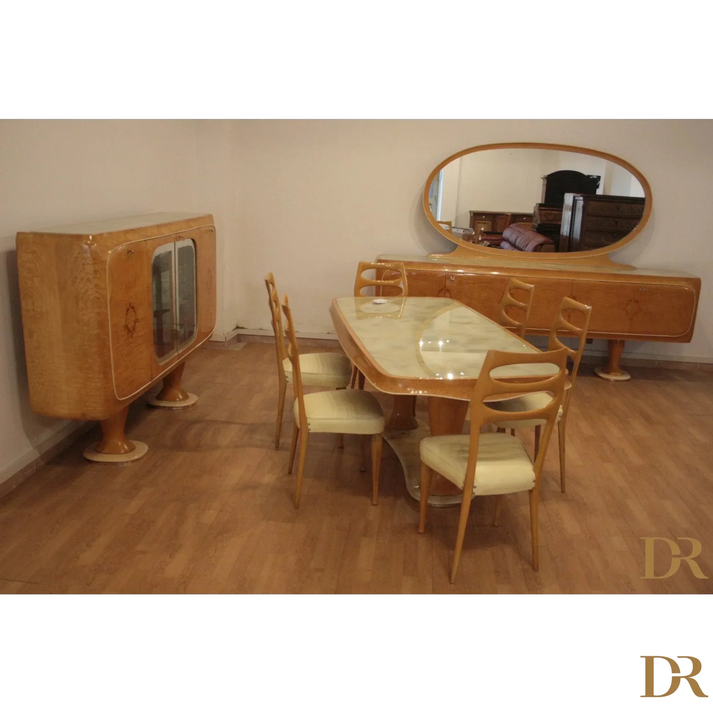 Tavolo da pranzo mid-century moderno di vittorio dassi con buffet e vetrina vintage in legno anni 50 presso dario raia antiquariato